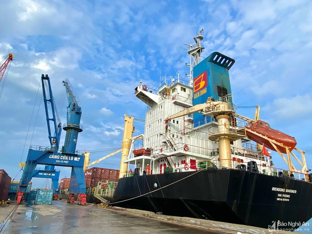 Tổng công ty Hàng hải Việt Nam cung cấp giải pháp logistics thúc đẩy xuất nhập khẩu trực tiếp tại Nghệ An